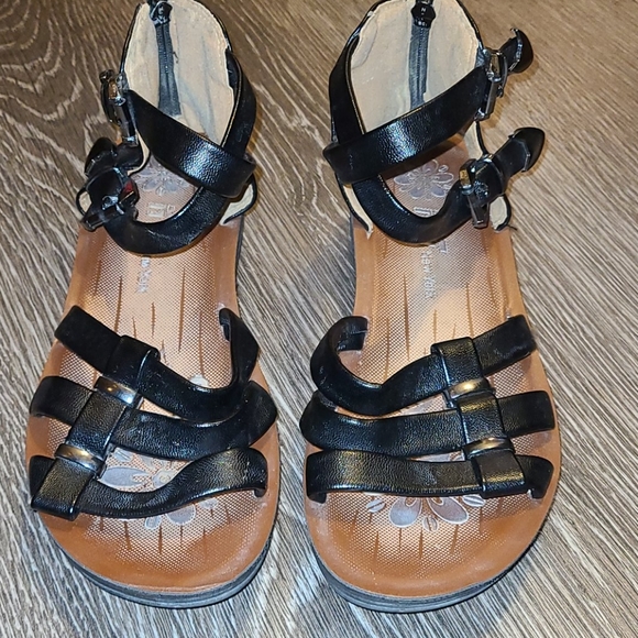 Sold - Picture 6 of 6